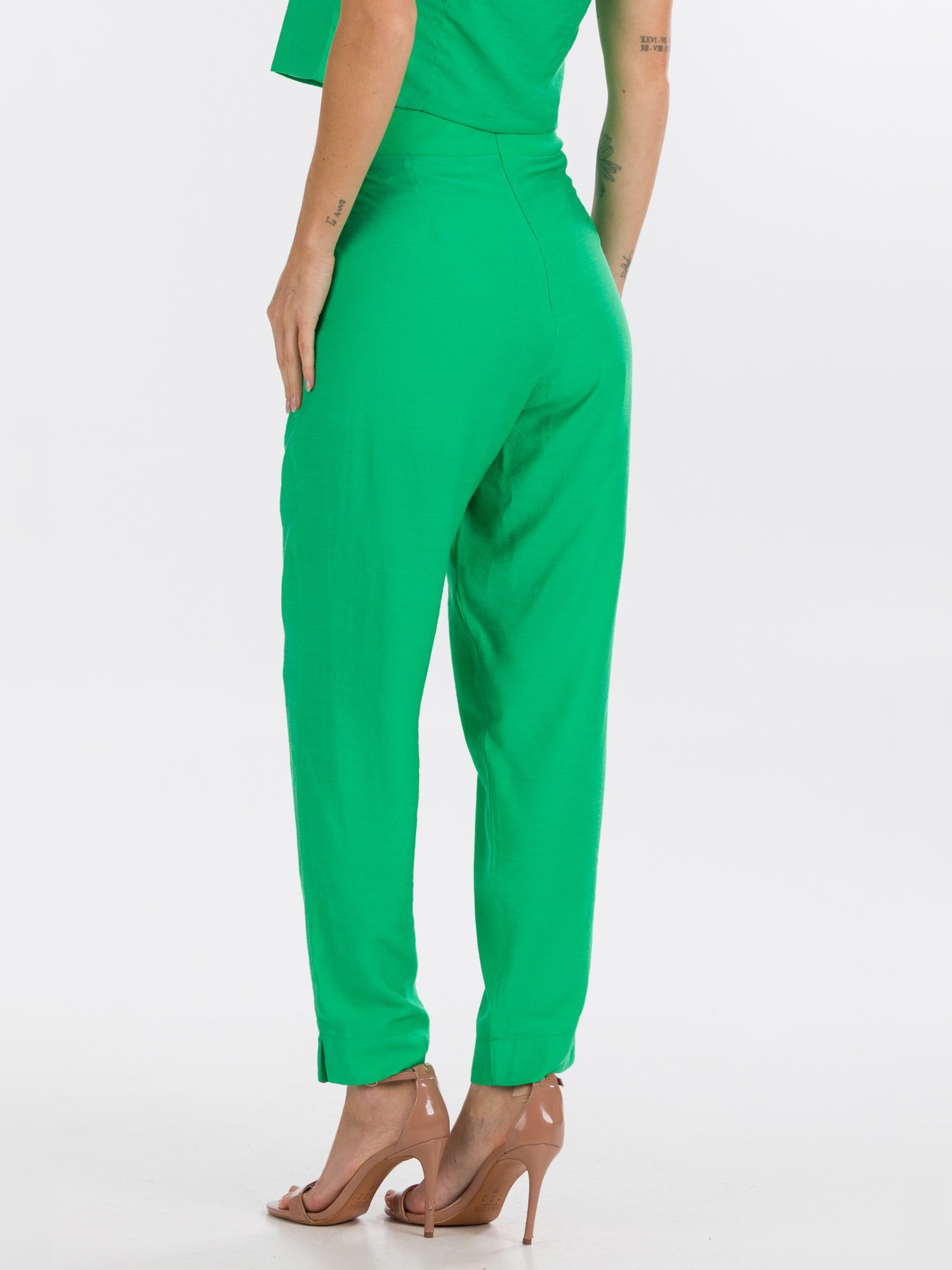 5cd52bb46492f66d3b57065b1606856a jpg 8262