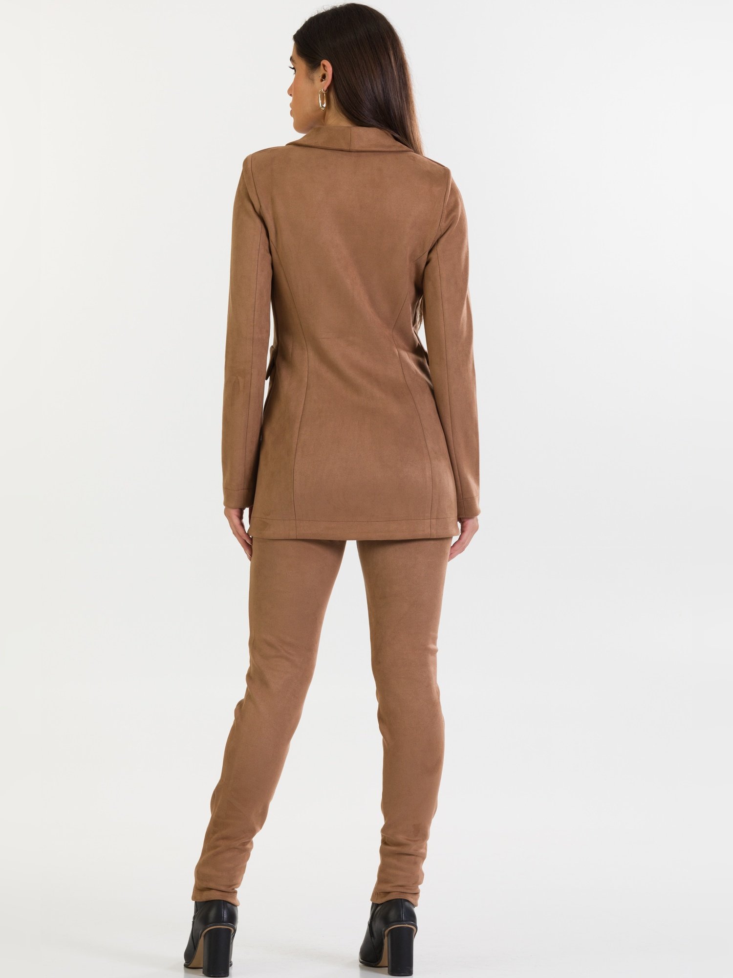 732c1a16fefc298bf2c0ee15575314b3 jpg 6881