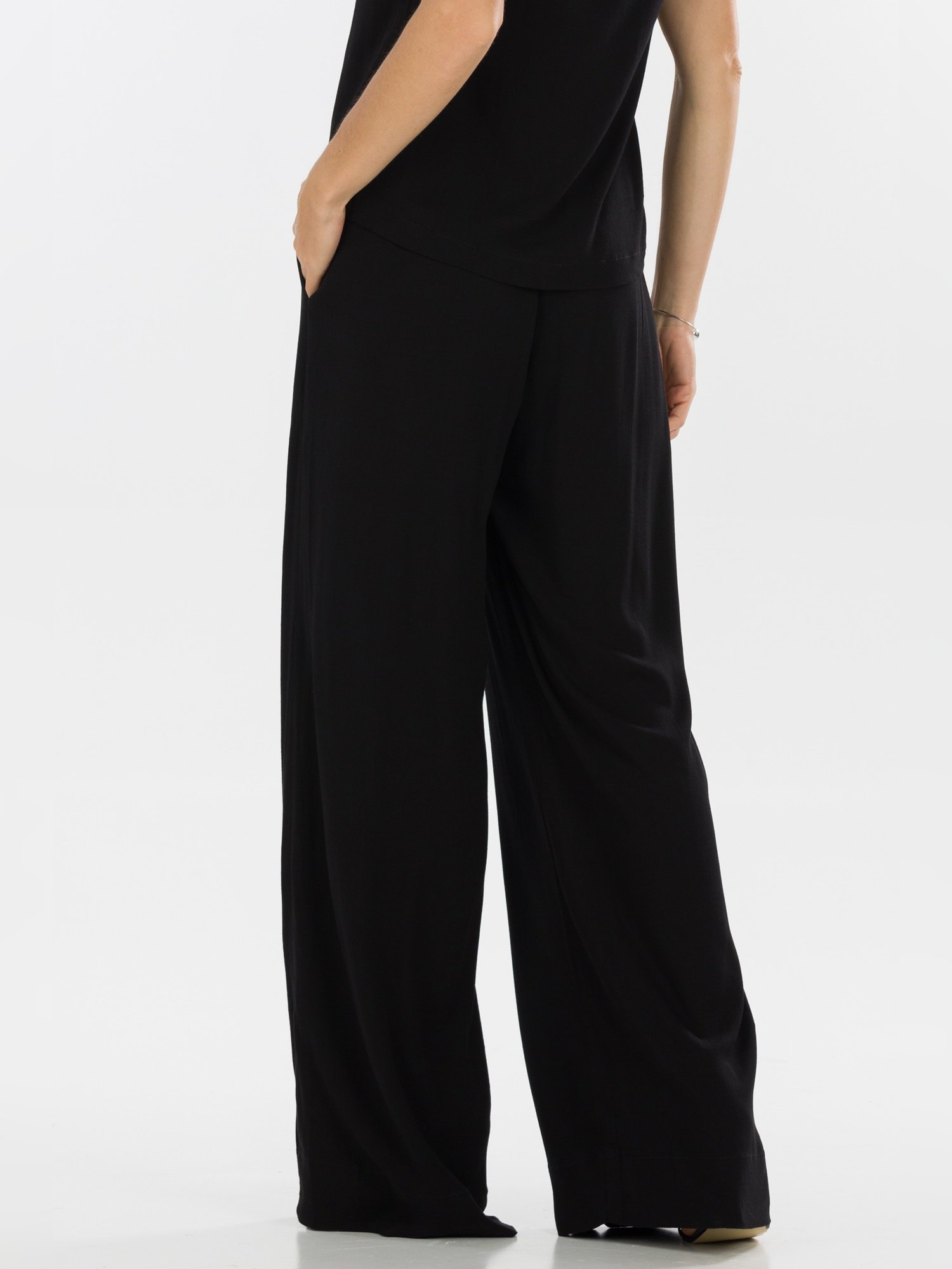 aee8af67744e632677f74c864813b35e jpg 7980