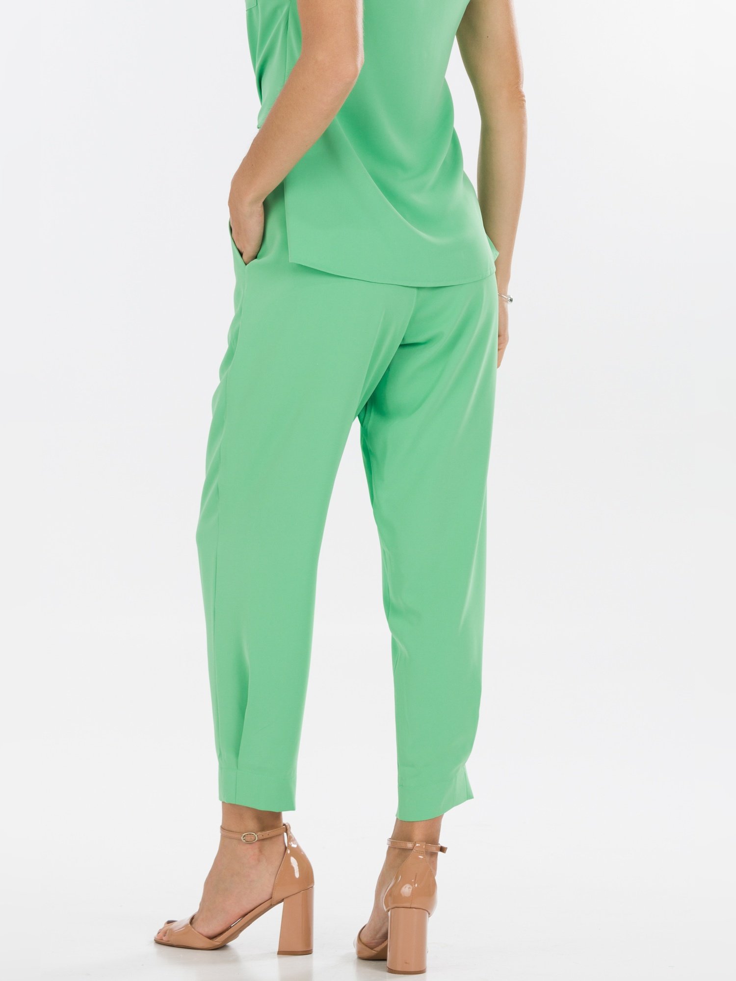 d011b368ea8d25436cef93ee90a7910b jpg 7600