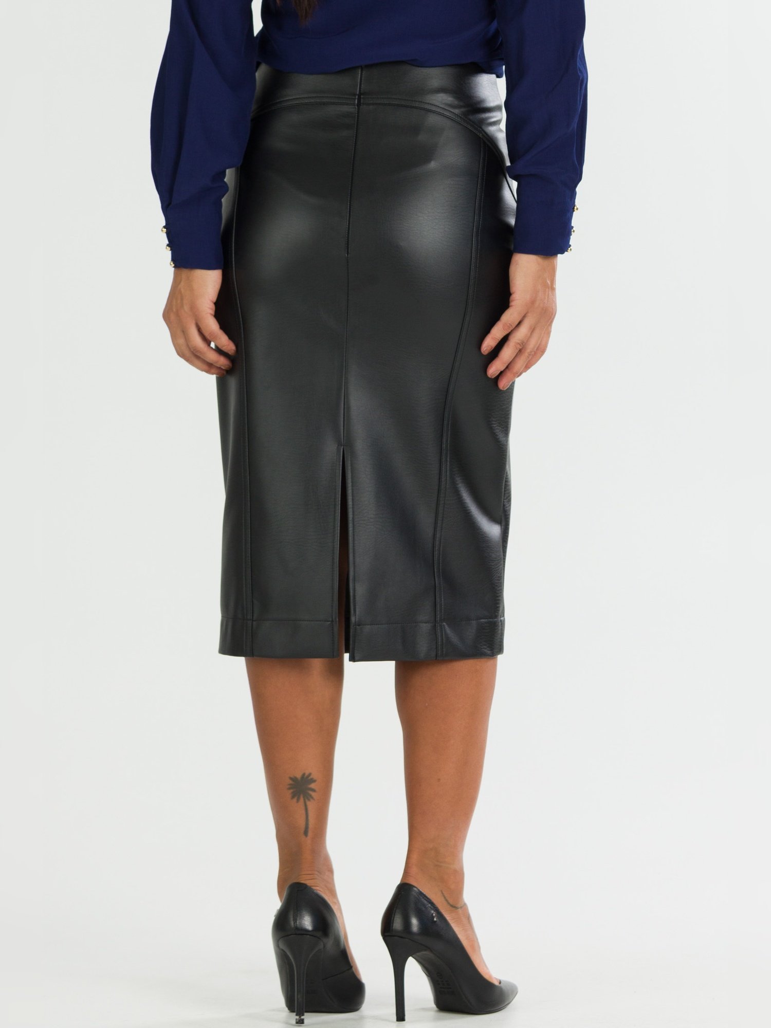 d1ef7783f275786da6a0c7f8e3ef68c8 jpg 8850