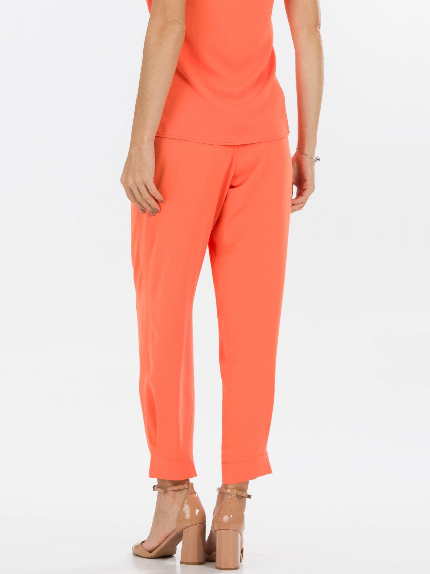 d2a78a9882982bfd93c93766333f6f64 jpg 7611