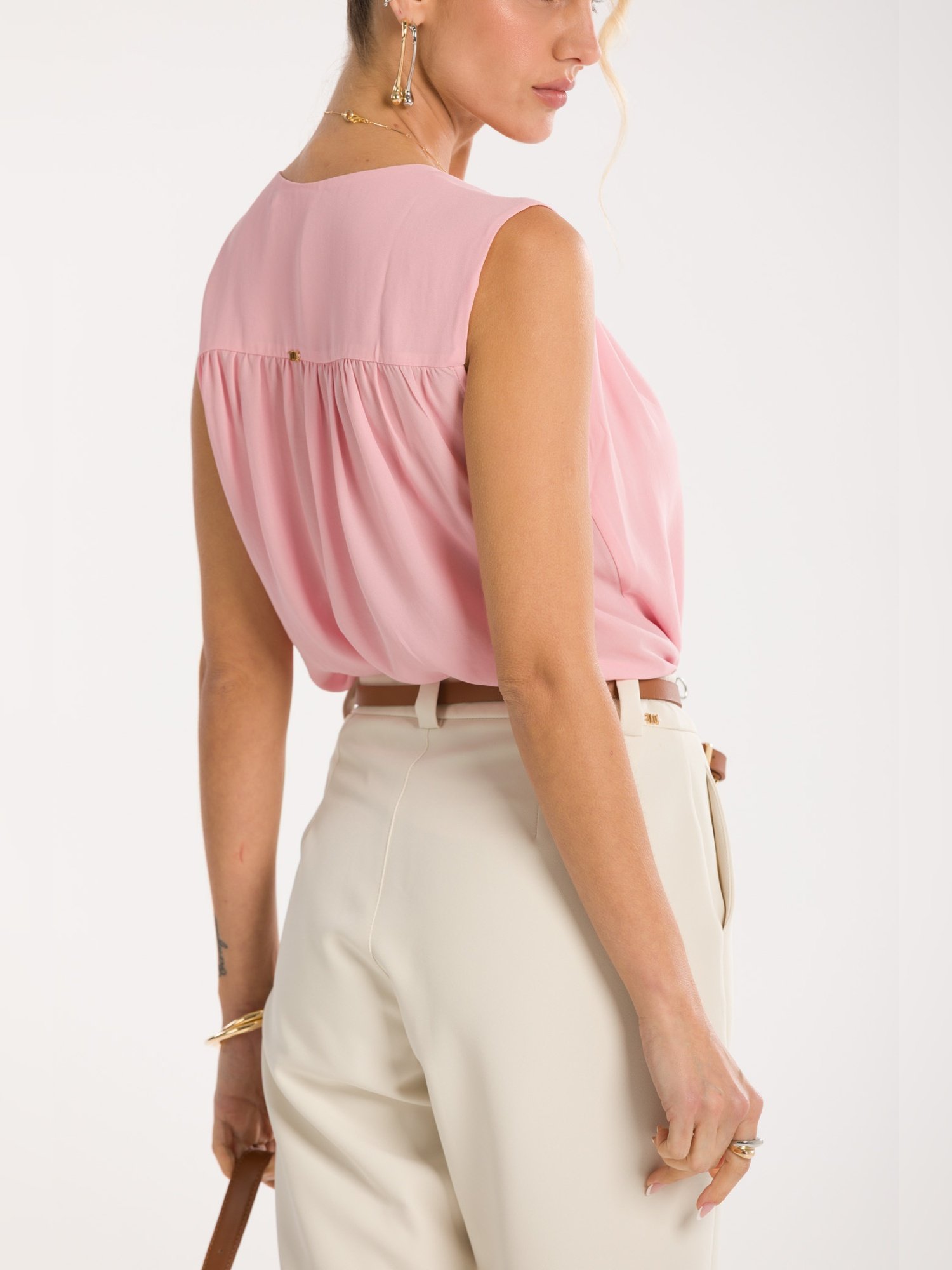 01 calca cigarrete rebeca bege claro