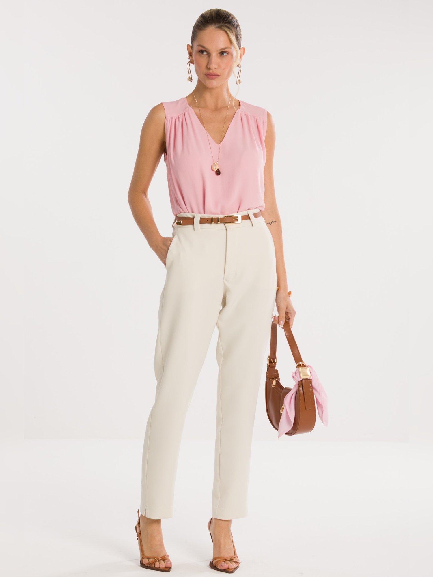 03 calca cigarrete rebeca bege claro