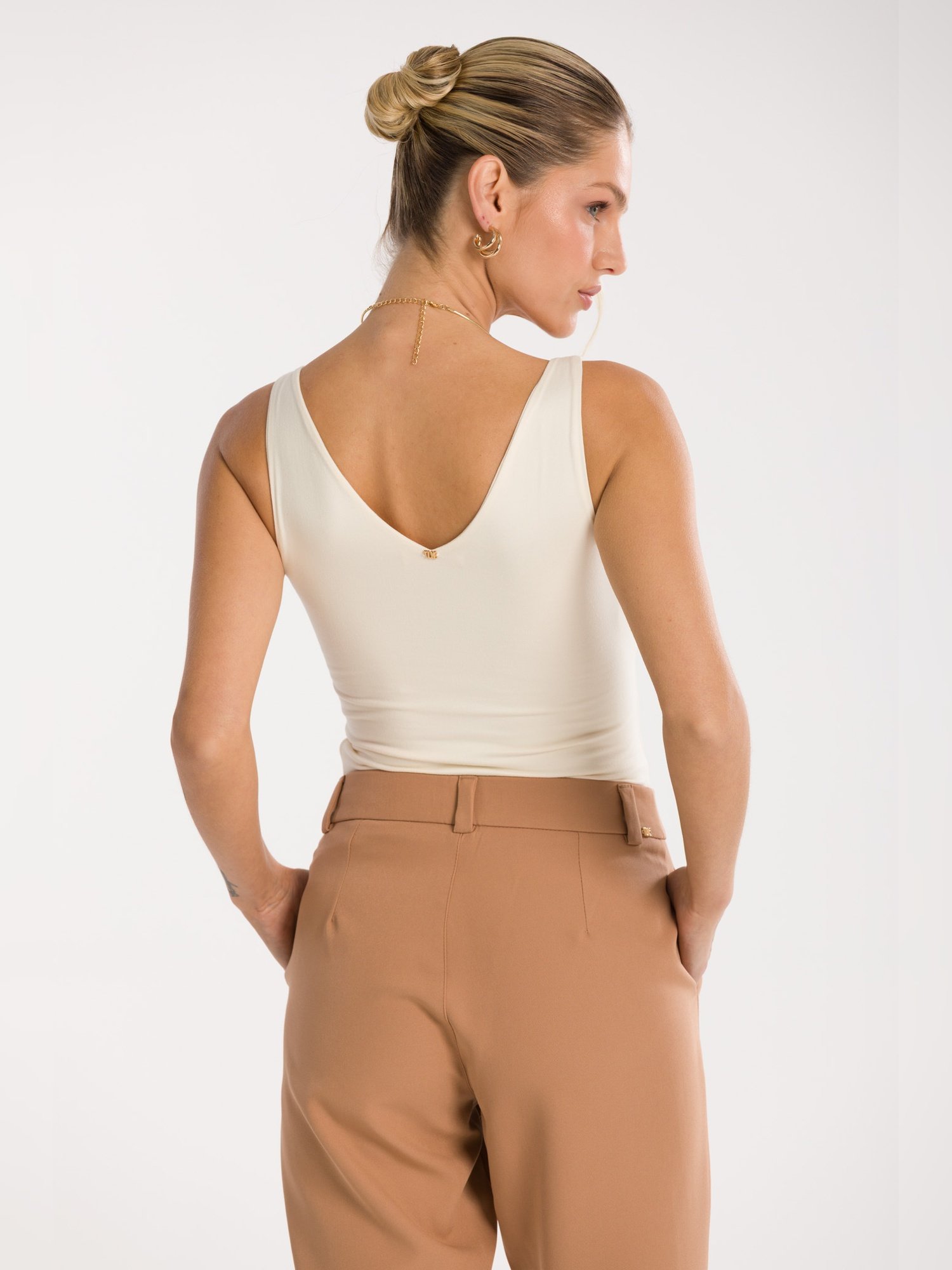 02 calca cigarrete rebeca marrom caqui