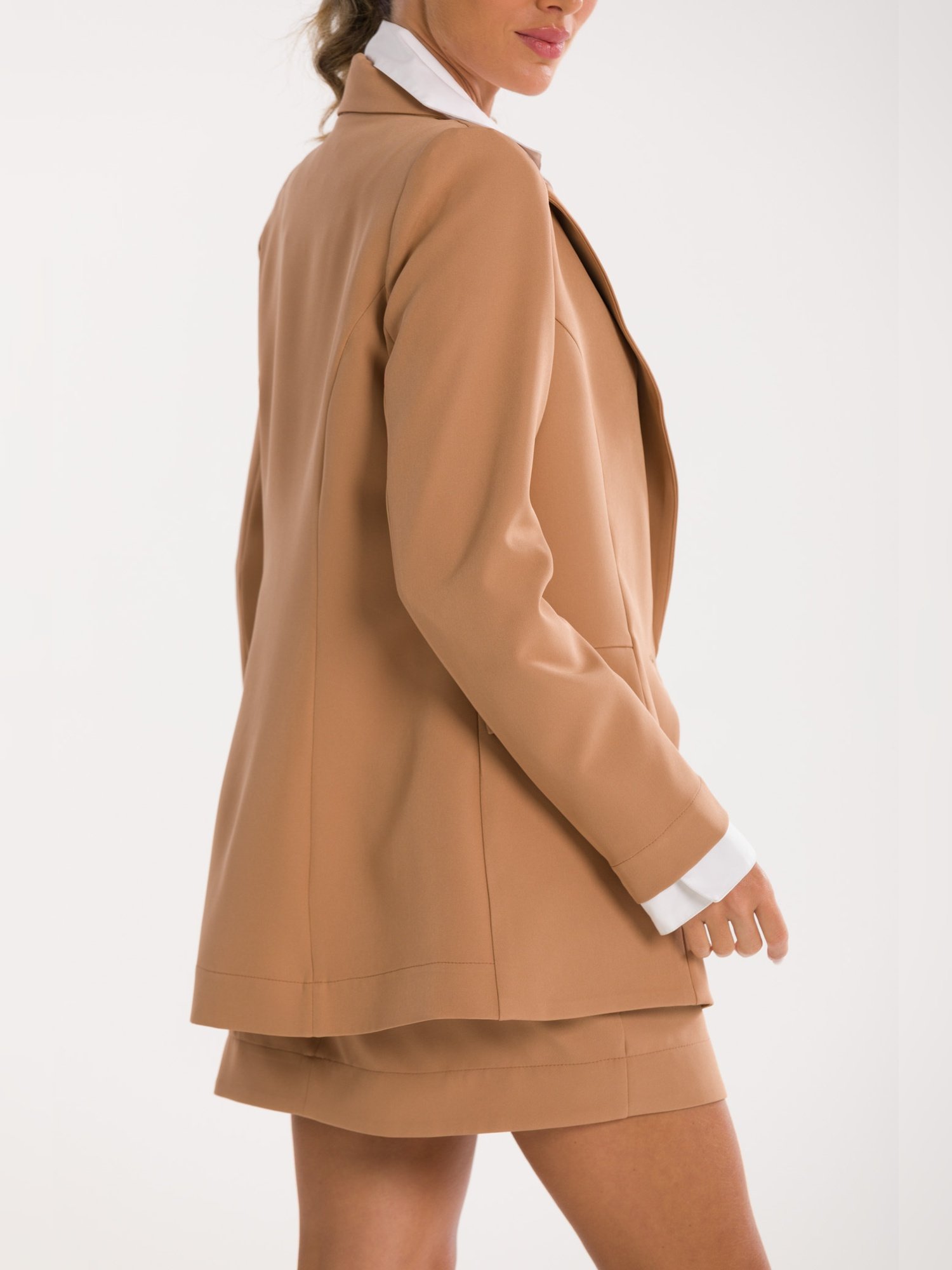 02 blazer alongado rebeca bege claro