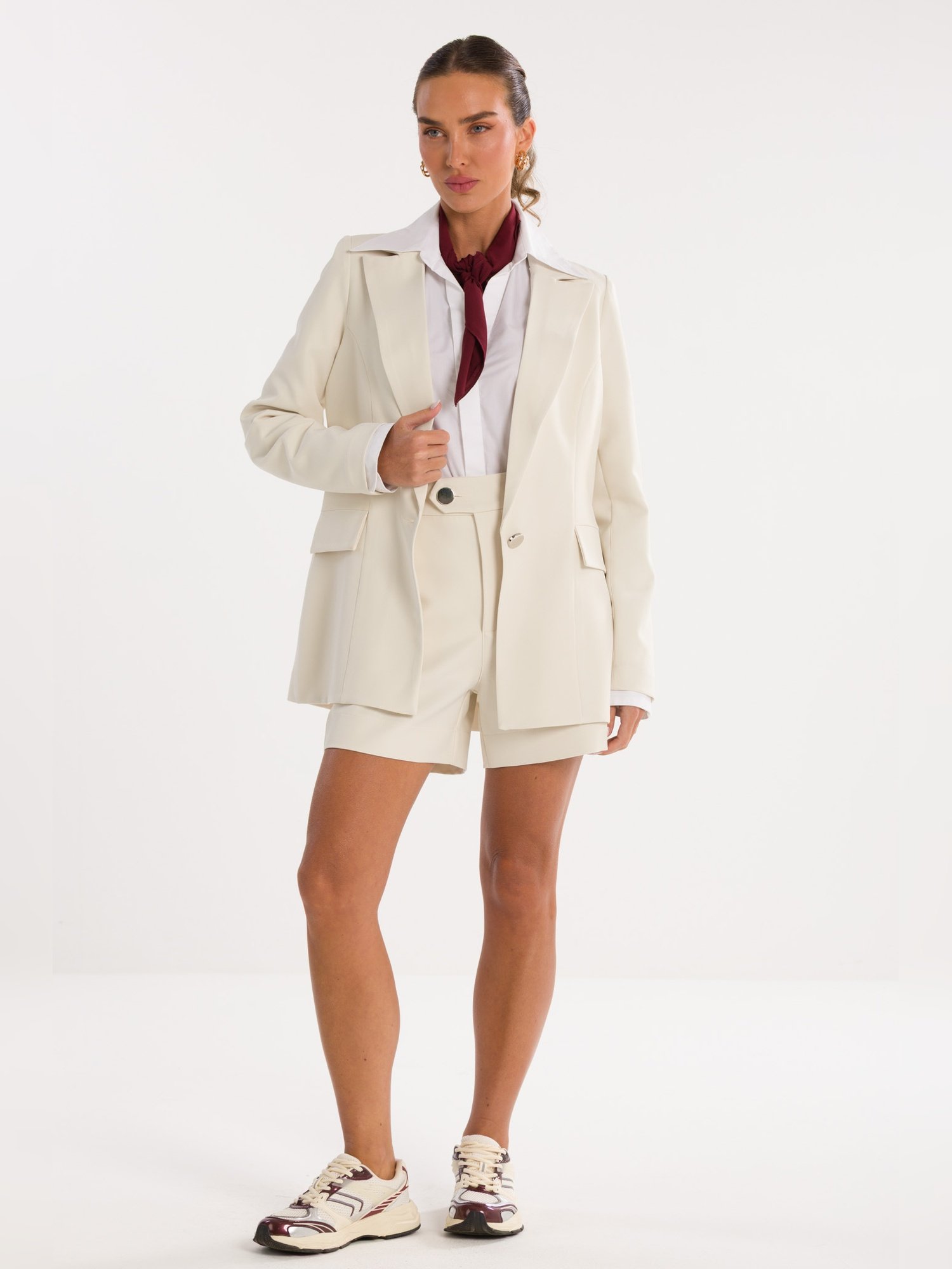 09 blazer alongado rebeca bege claro