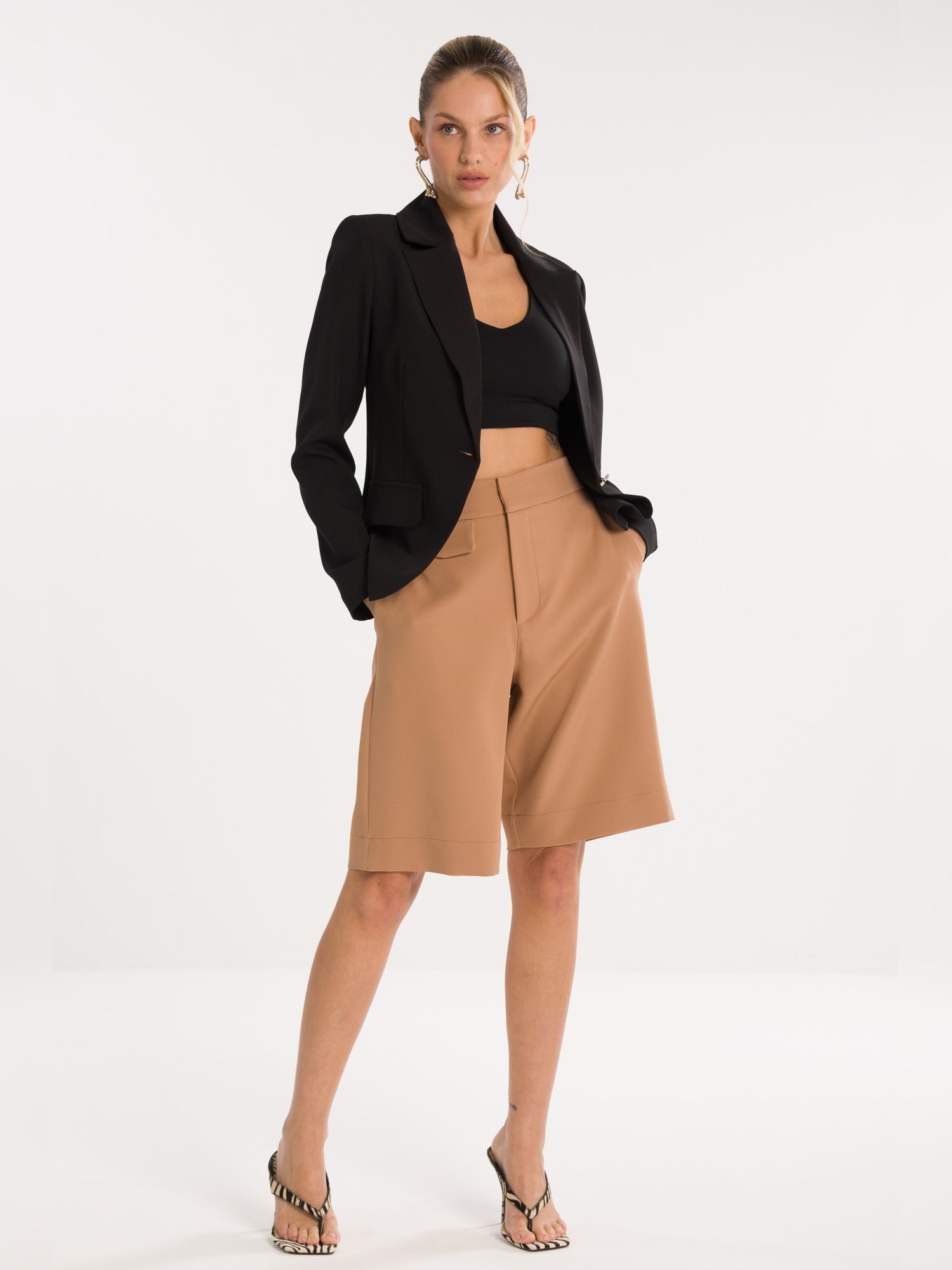 03 blazer tradicional rebeca preto