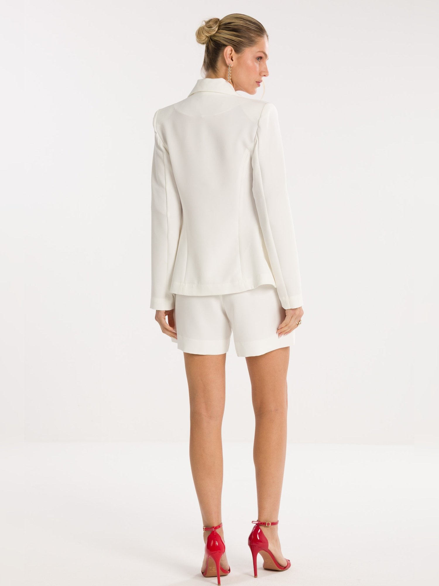 02 blazer tradicional rebeca off white