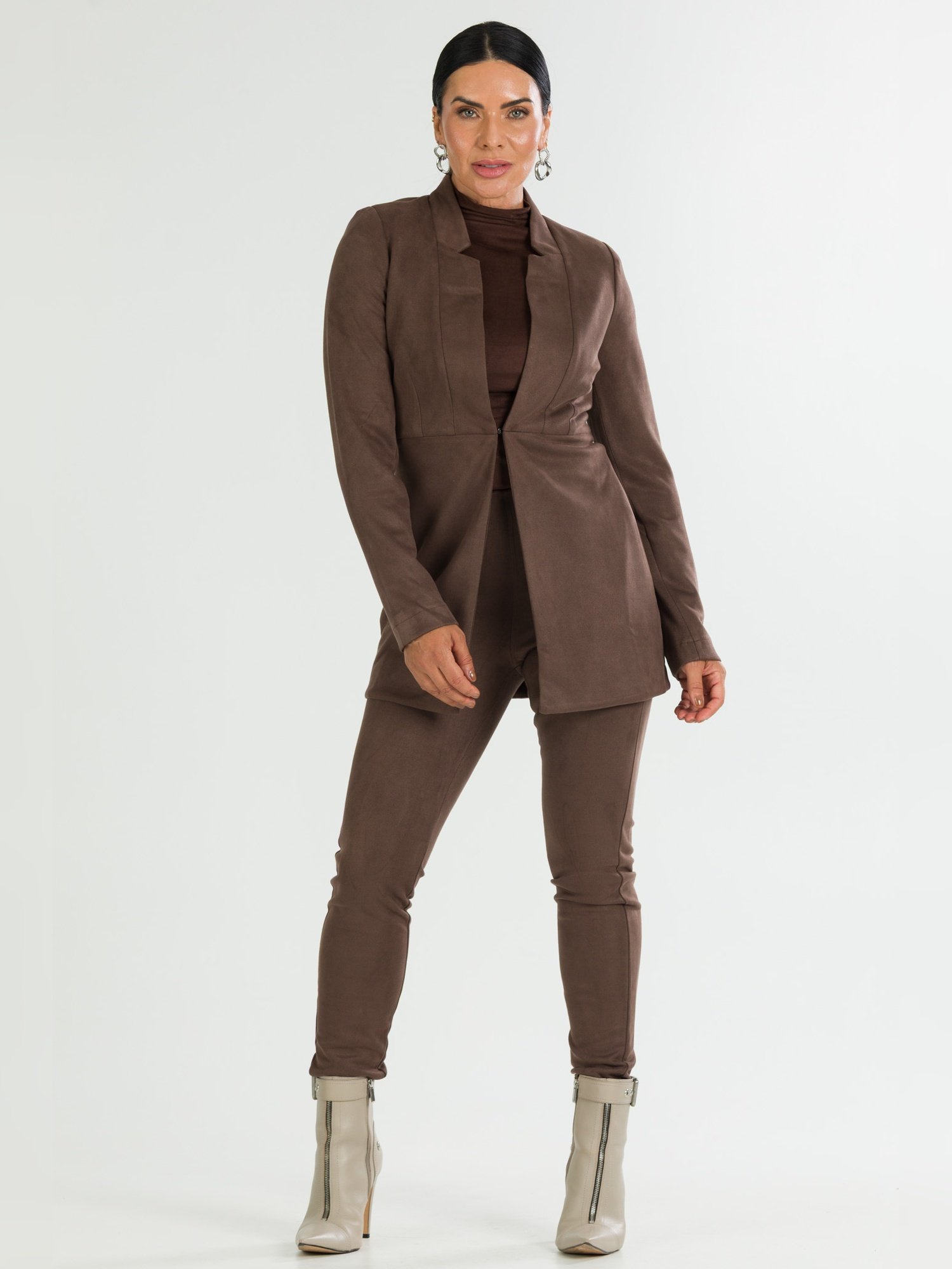 127af8df9ea80ebb8f19fefc380f279c jpg 9502