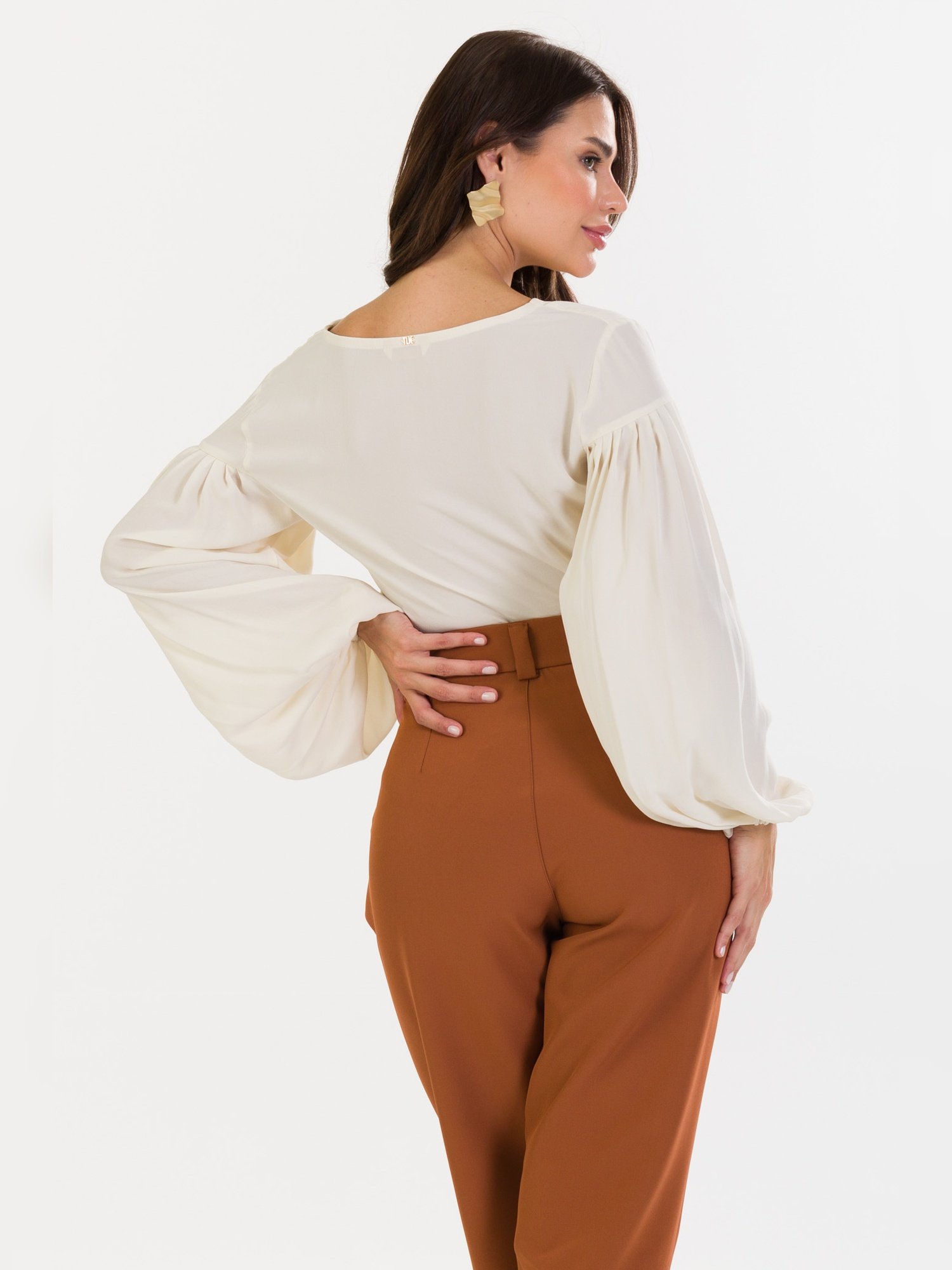 46ad3f90af1237dcbcba02cf9166a9d6 jpg 9427