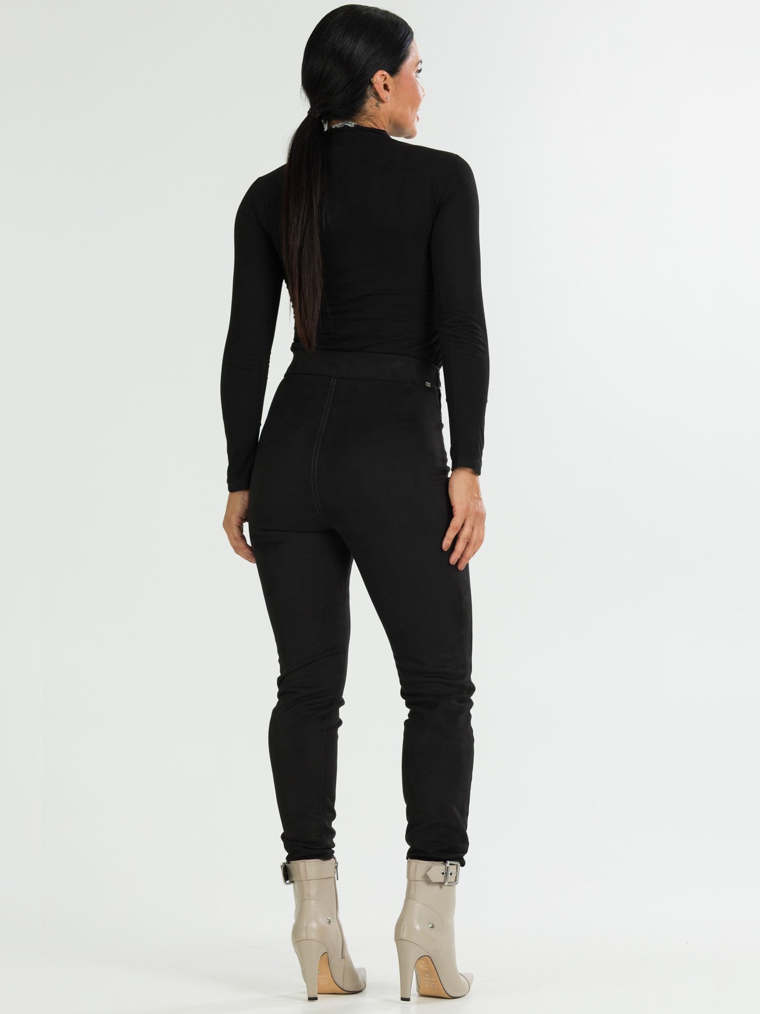 6bd1edbf61e3fb9a56ad57db00d35f45 jpg 9517