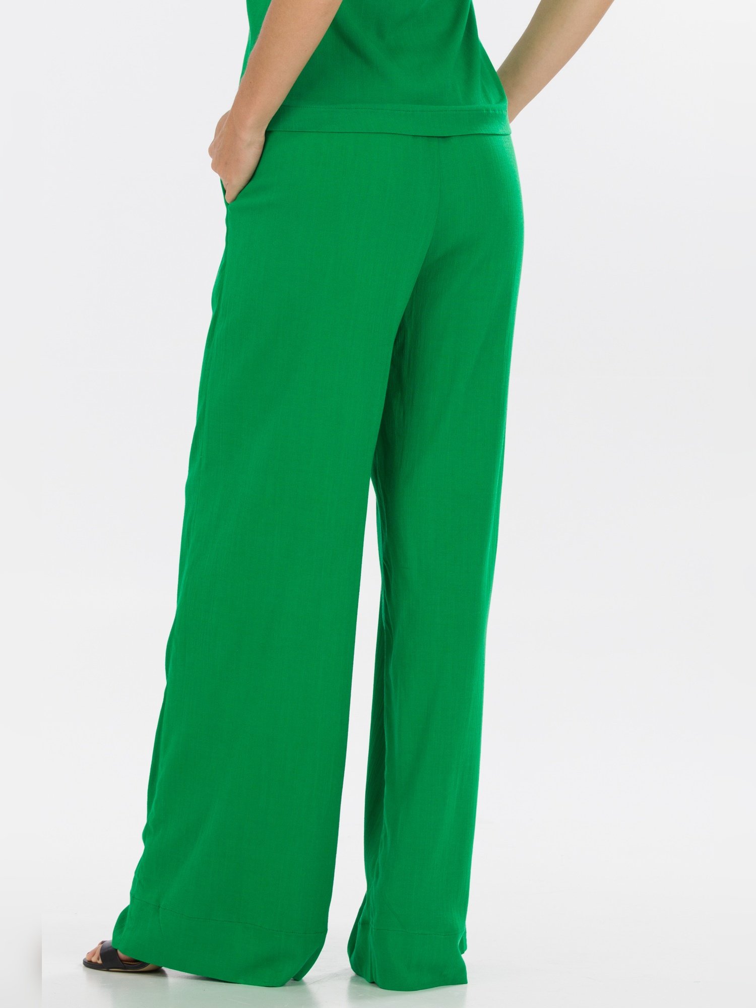 e16da75f9a0ec9942783cc9c753b46a2 jpg 7968