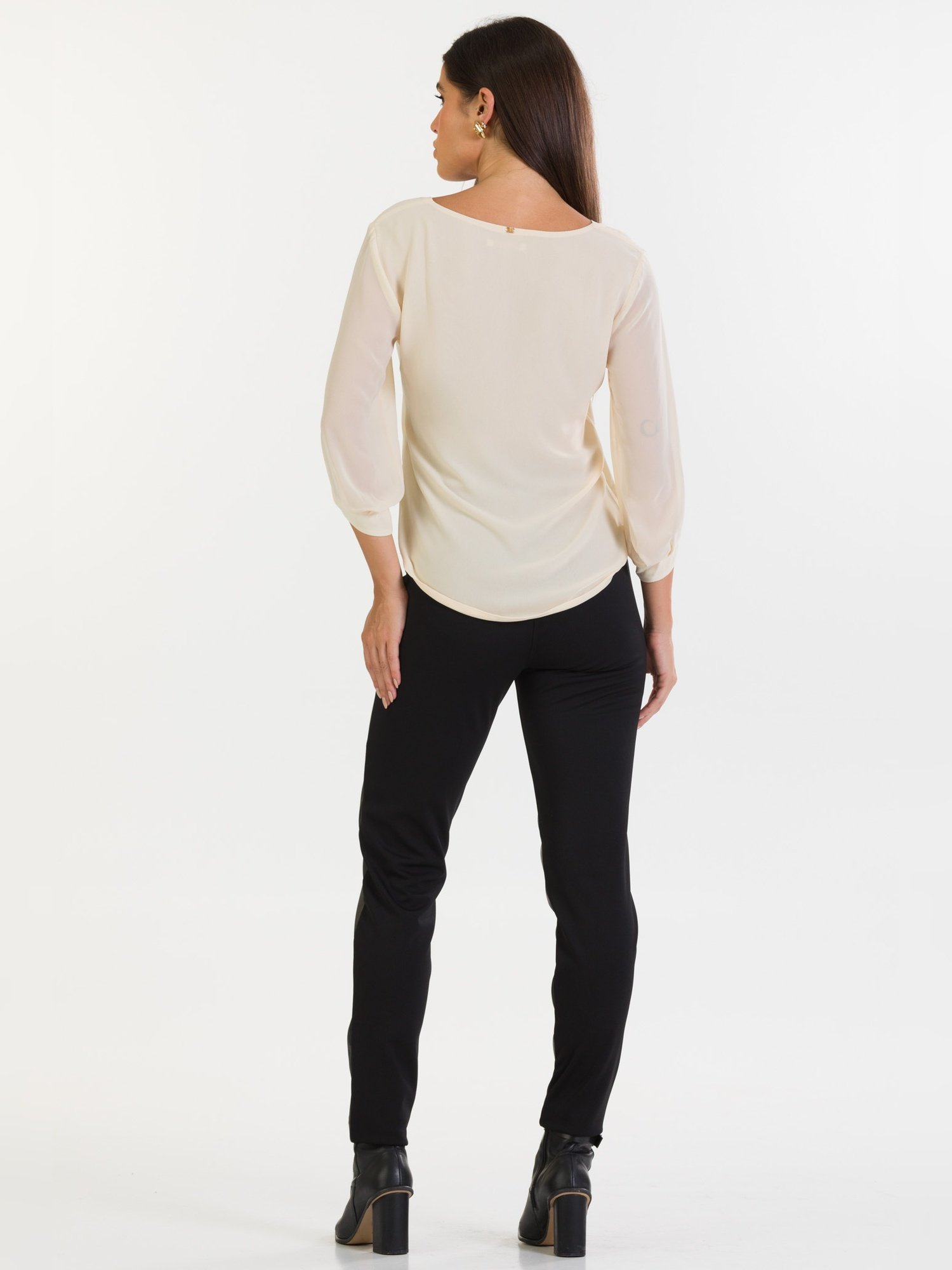 831c1ac73b9cb38f697e587ecaca2cf1 jpg 11167