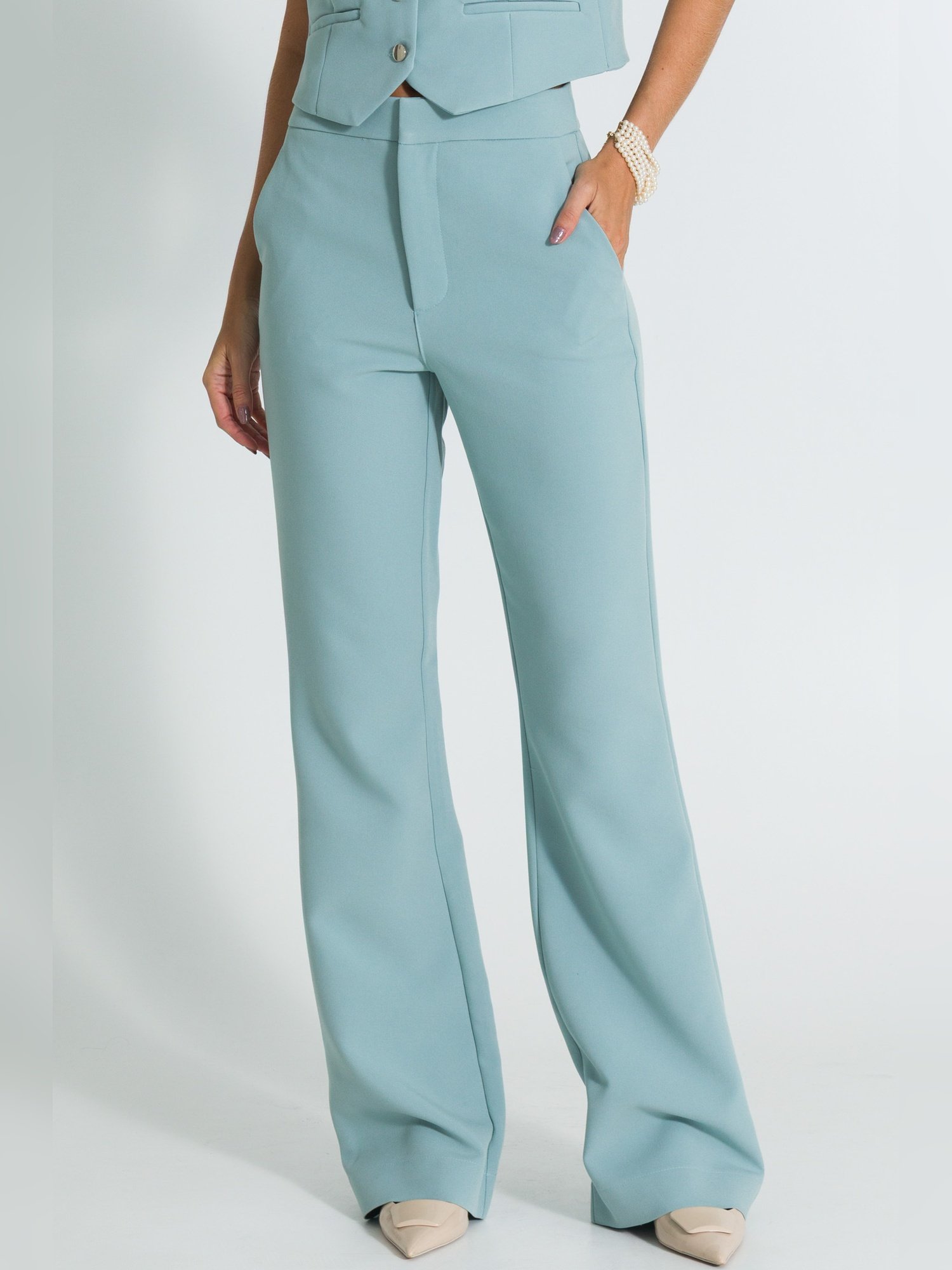 8a3124629eaf959b6286813de32a8d60 jpg 11519