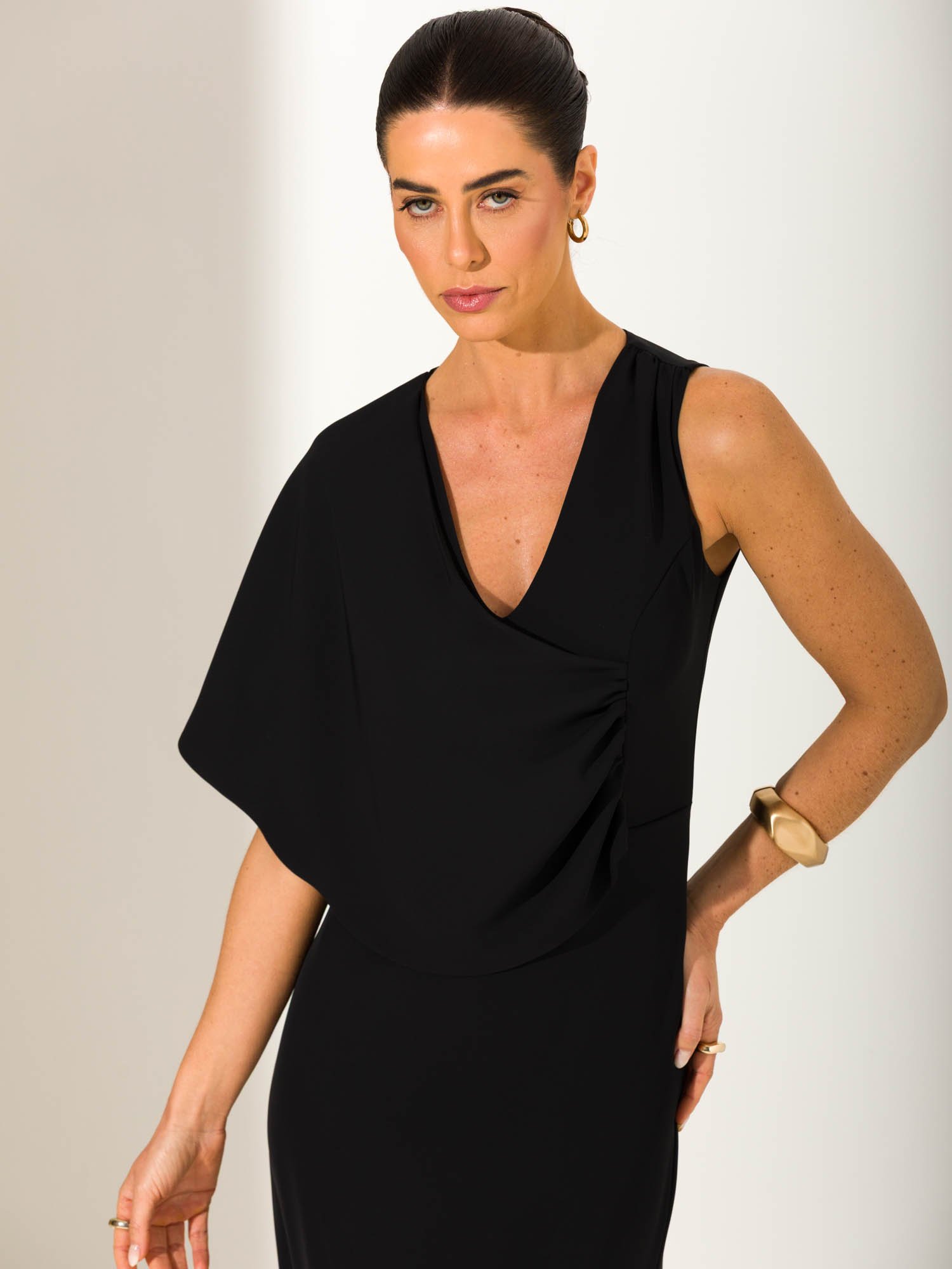 010032 preto detalhe 2 13160